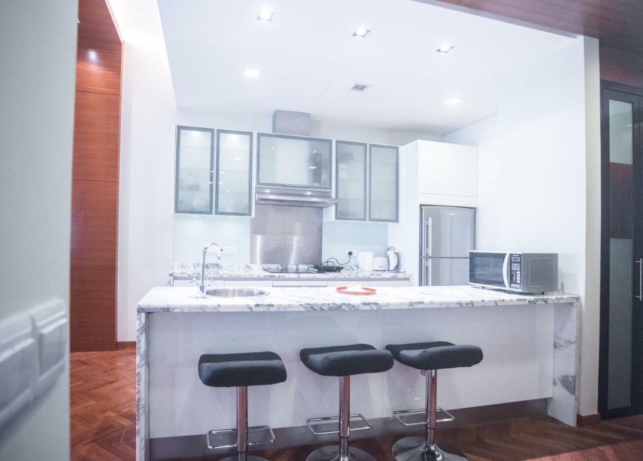 The Suites At Waterside Straits Quay By Plush Bagan Jermal Exterior photo
